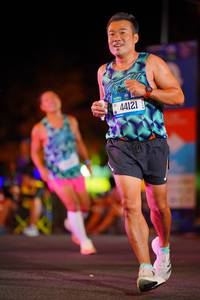 BIB: 44121
                            <button type="button" onclick="openModal(21531743)" class="btn btn-primary btn-sm float-right btn-popup" data-toggle="modal" data-target=".modal-high-quality">
                        <i class="fas fa-shopping-cart"></i> Add to Cart
                    </button>
                                            <button type="button" onclick="isThisMe(21531743, true)" class="btn btn-success btn-sm float-right btn-popup btn-isme hidden" data-toggle="tooltip" data-placement="bottom" title="นี่คือรูปของคุณใช่ไหม คลิกที่นี่เพื่อเอาเข้าอัลบั้ม">
                        <i class="fas fa-plus"></i> Add to album
                    </button>
                    <button type="button" onclick="isThisMe(21531743, false)" class="btn btn-warning btn-sm float-right btn-popup btn-isnotme hidden">
                        <i class="fas fa-ban"></i> Remove from album
                    </button>